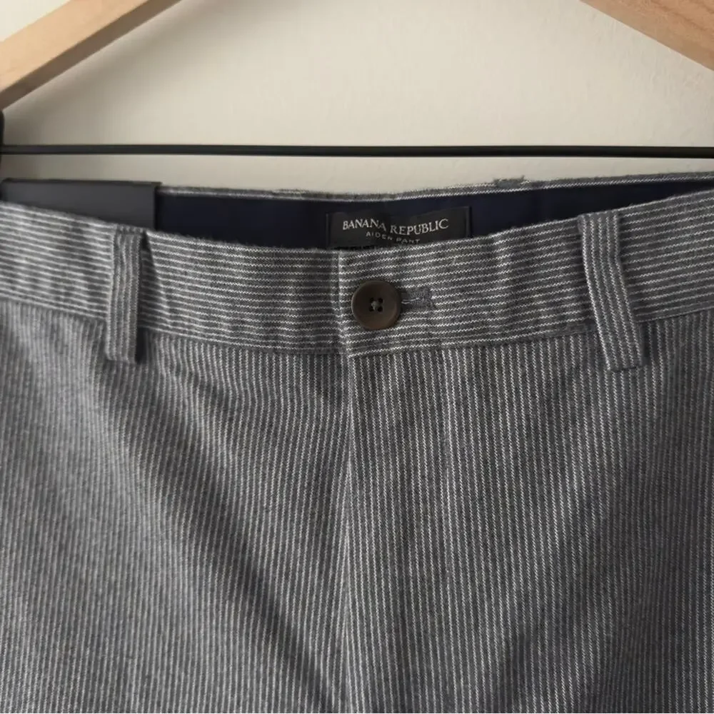 Banana Republic Aiden Pant Slim Fit Men's Gray Pants white pinstripe zip button
